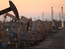 周三美国WTI原油收高1.25% 布伦特原油收高1.1%